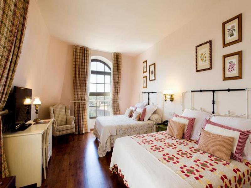 Portaventura Gold River: Theme Park Access Included 4* Salou