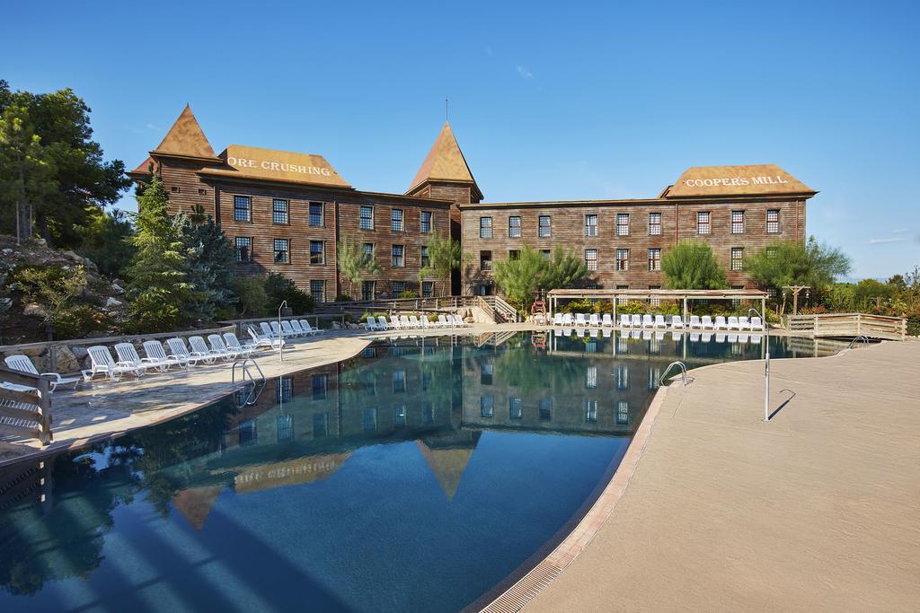 Portaventura Gold River: Theme Park Access Included